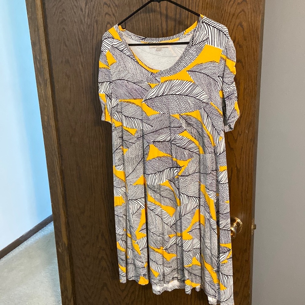 Black, white, and yellow dress